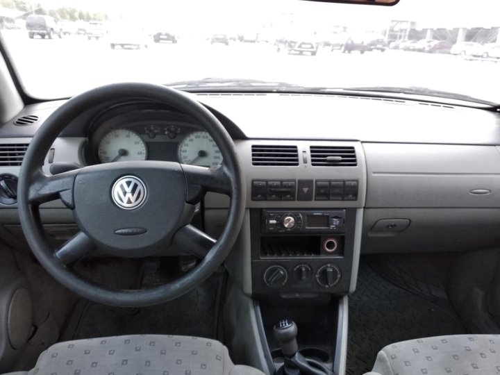 Фольксваген пойнтер 1.8. Volkswagen Pointer 1.8 МТ 2005. Фольксваген Пойнтер 2005. Volkswagen Pointer 2005 салон.