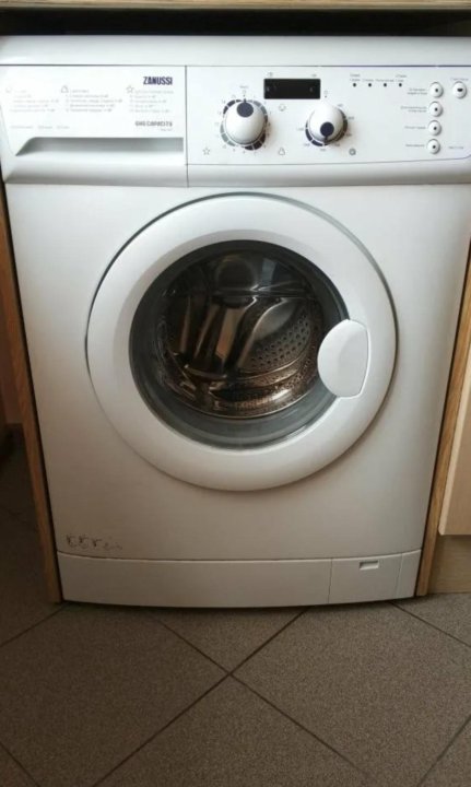 Машинки автомат авито. Занусси zwg2127w. Стиральная машина Zanussi ZWG 2127 W. Занусси zwg116w. Стиральная машинка Zanussi модель zwg1106w.