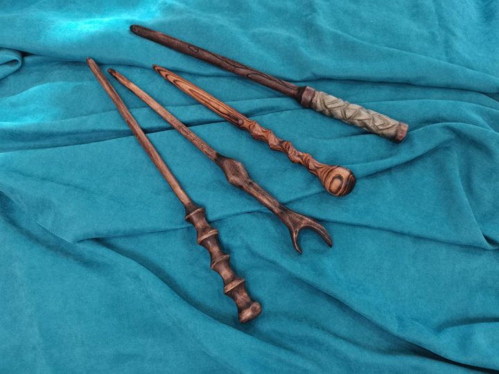 Палочки ручной работы. Деревянные палочки для еды. Японские палочки хаси. Волшебная палочка из дерева. Китайские палочки деревянные.