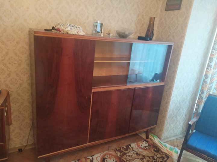 Мебель даром в спб. Отдам даром спб. Шкаф мебель даром. Отдаю даром мебель в петербурге. Старинная мебель даром.
