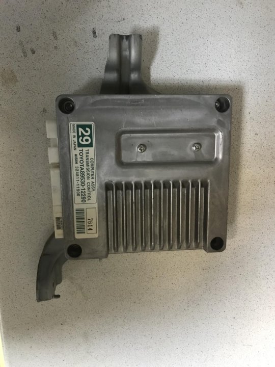 Блок управления ркпп. Блок управления ркпп. Блок управления ркпп. Блок tcm ситроен с3. Блок управления роботом тойота ярис 2008.