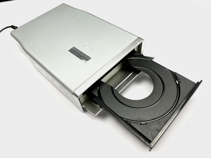 Дисковод sony. CD-проигрыватель LD Systems CDMP 1. Сигнальный диск ld4b 6125.