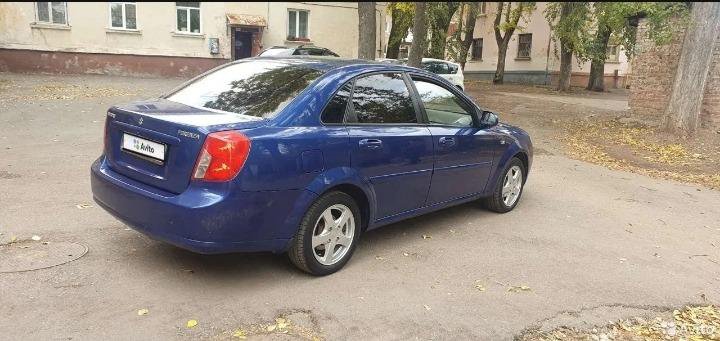 Фиолетовая матовая Suzuki forenza