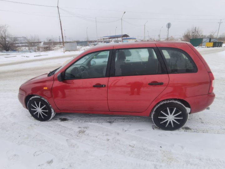 Lada Kalina 2008 красная