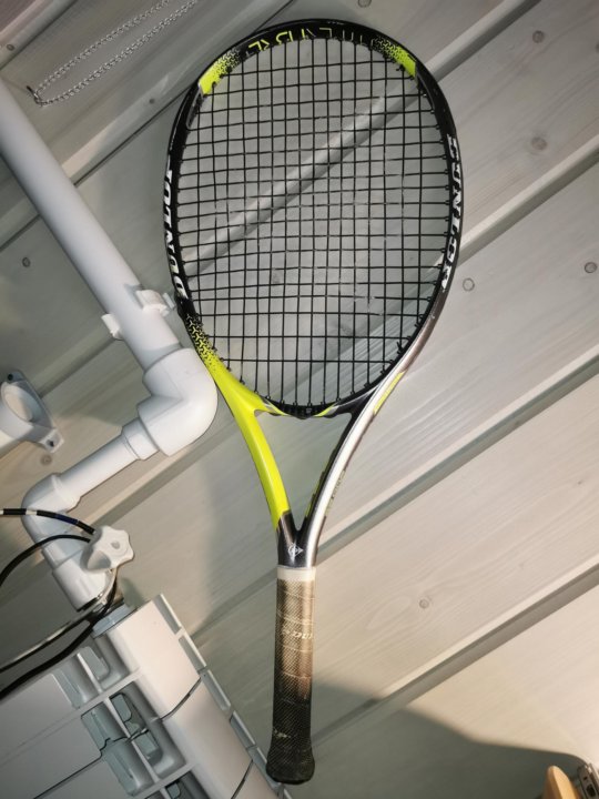 Сломанная теннисная ракетка. Wilson Pro staff v14 2023. Wilson Pro staff 305. Wilson Pro staff v14 2023 фото.