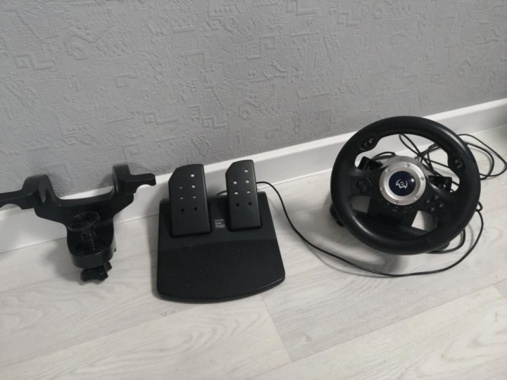 Dialog gw 255vr. Руль Genius Speed Wheel 5. Thrustmaster t300 педали. Genius Speed Wheel 5 Pro. Руль Genius Speed Wheel 5 Pro.