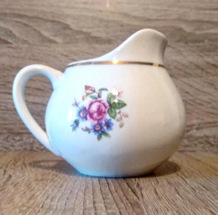 молочник песочное