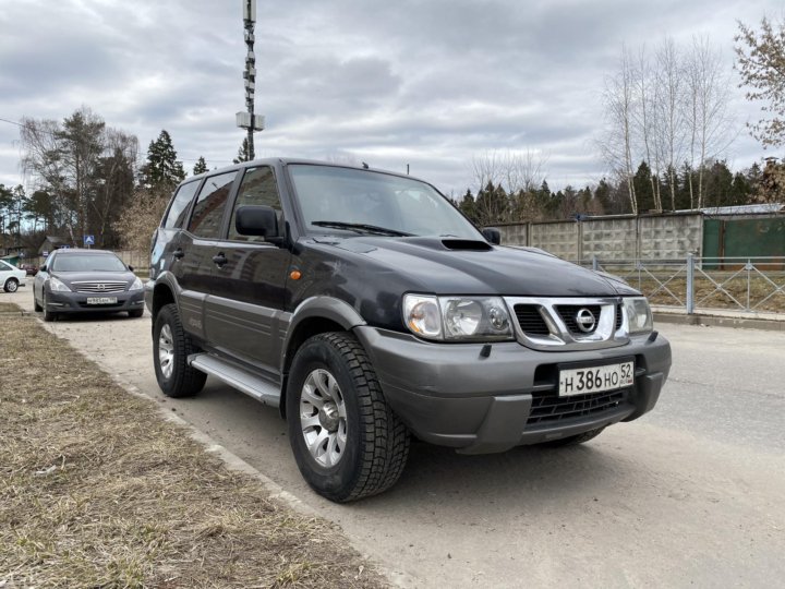 Ниссан террано 2002 год. Ниссан террано 2. Зелёный ниссан террано 2 1999. 4 4wd. Ниссан террано 2002 год.