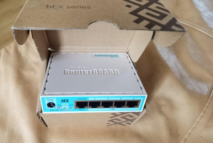 Mikrotik hex. Mikrotik hex rb750gr3.