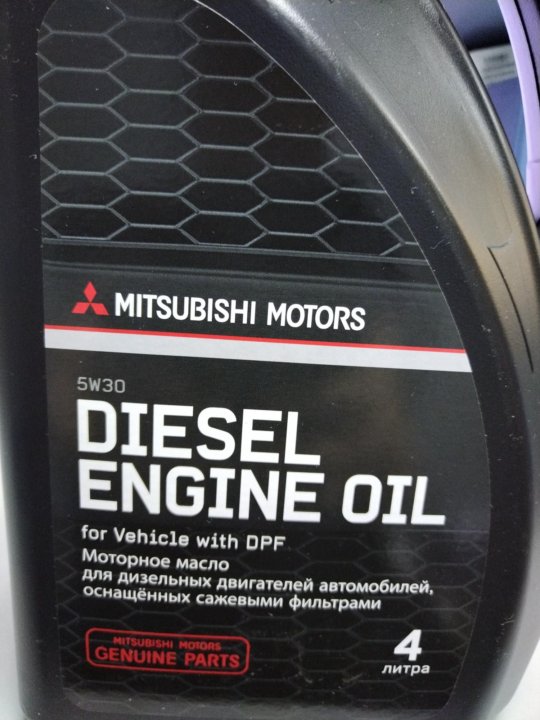 Масло мицубиси 9. Mitsubishi Oil 5w30. Масло Mitsubishi 5w30 Diesel. Моторное масло Мицубиси 5w30 Diesel DL-1. Mitsubishi 5w30 4л.