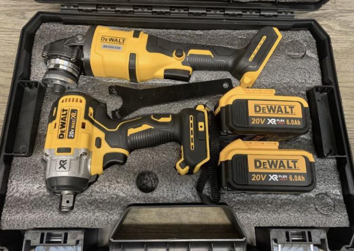 Makita 3 в 1 шуруповерт болгарка перфоратор. аккумуляторный набор makita 4 в 1 отзывы. гайковерт и болгарка eton. аккумуляторный набор болгарка гайковерт. болгарка+гайковерт+перфоратор.