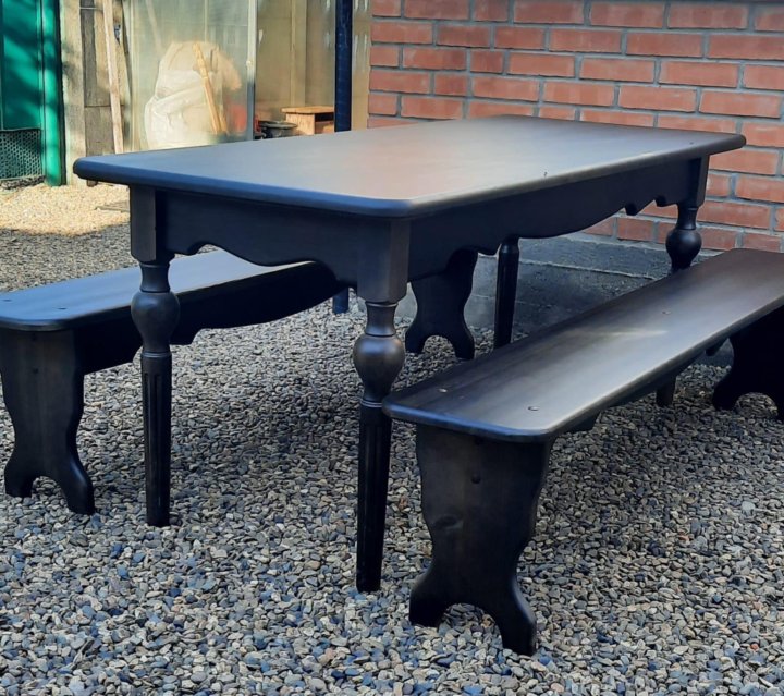 Старинный круглый столик. Столы кухонные в лабинске и по чем показать недорого. Стол обеденный (раздвижной) винтаж 2 (черный плюс старый дуб). Стол лабинск. Круглый стол с креслами.