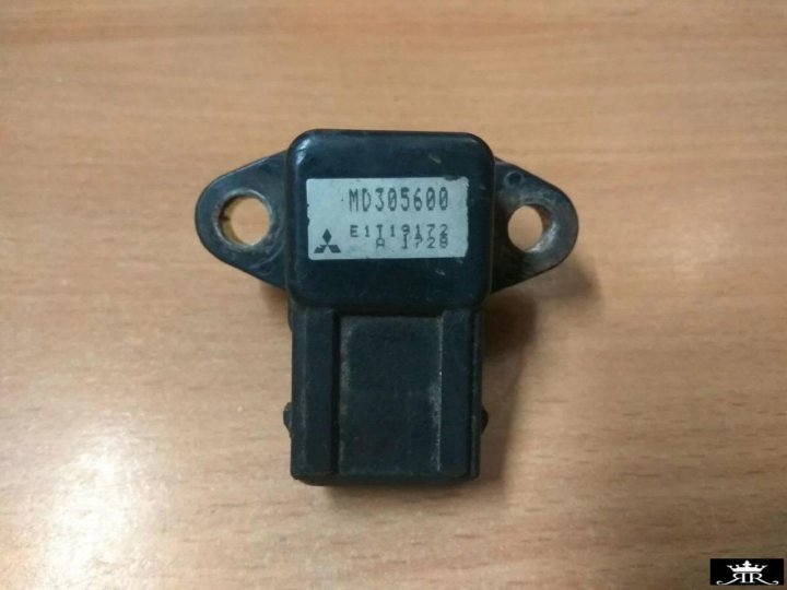 Датчик давления mitsubishi. Md305600