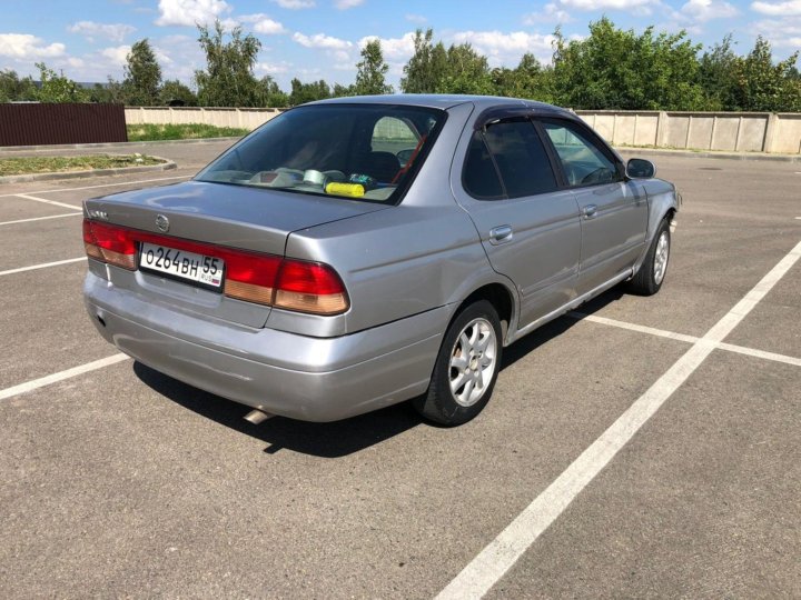 Nissan Sunny 2002. Ниссан Санни 2002г. Ниссан Санни 7 поколение. Ниссан Санни 2002 серый.