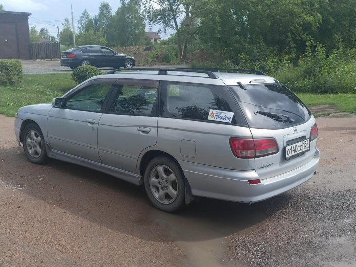 Ниссан Авенир 2003 год