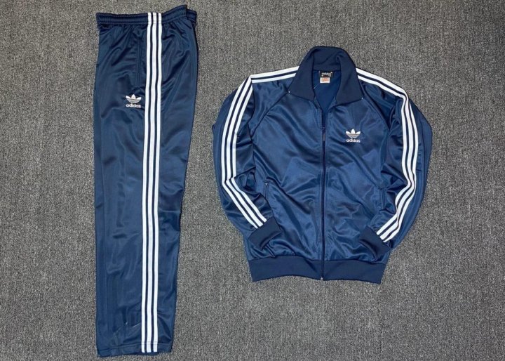 Адидас олимпийка ветровка 90x. Спортивный костюм адидас 90-х. Адидас австрия. Олимпийка адидас шустер. Олимпийка адидас винтаж 90.