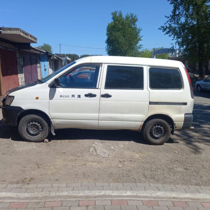 Тойота микроавтобус айс 97 года. Тойота таун айс 1999г. Тойота таун айс ноах 1999. 8 1999г подкапотка. Тойота таун айс 1999г.
