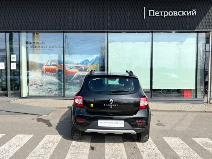 Авто с пробегом руставели. GLC 2021 белый.