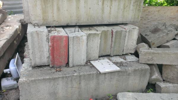 гидроизоляция фундаментных блоков. демонтаж фбс. плиты перекрытия на блоки фбс. проем в стене из блоков фбс.