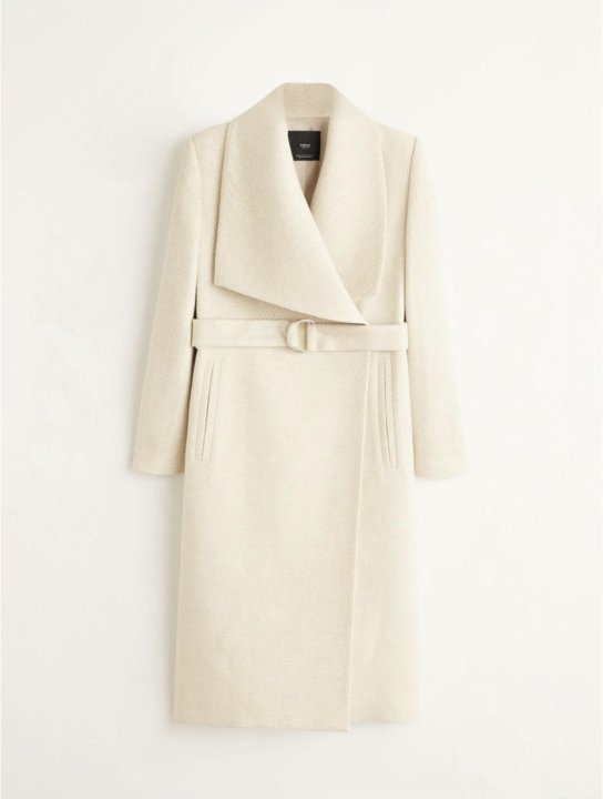 Кремовое пальто. Пальто Mango Wool Blend. Пальто из манго 2021. Пальто кремового цвета.