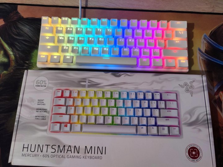 Клавиатура на якутском. Razer Huntsman Mini Mercury. Razer Mercury White клавиатура. Клавиатура Razer Huntsman. Razer Huntsman Mini Mercury Edition.