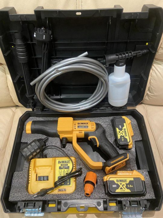 Аккумуляторная мойка dewalt. Аккумуляторная мойка высокого давления DEWALT dcpw550. Аккумуляторная мойка высокого давления DEWALT.