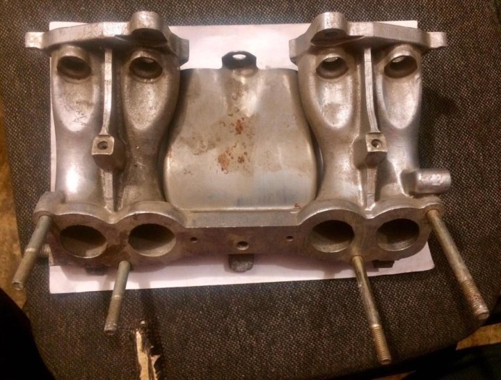 Впускной коллектор ваз 2110 8 клапанов. Впускной коллектор ваз 2108 1. Коллектор на ваз 2111. Коллектор ваз 2111. Впускной коллектор 2112.