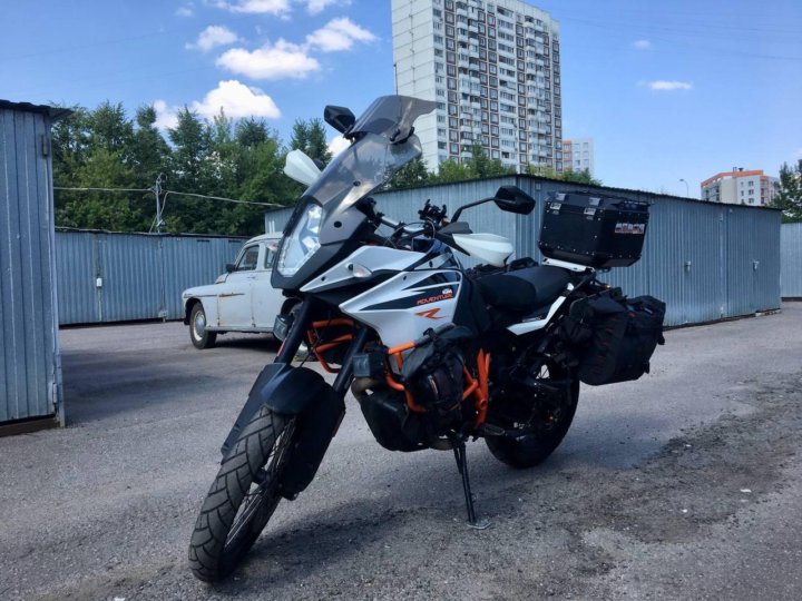 KTM 1090 R