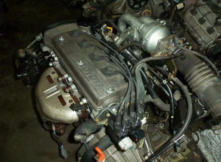 Toyota carina улыбка фото и видео