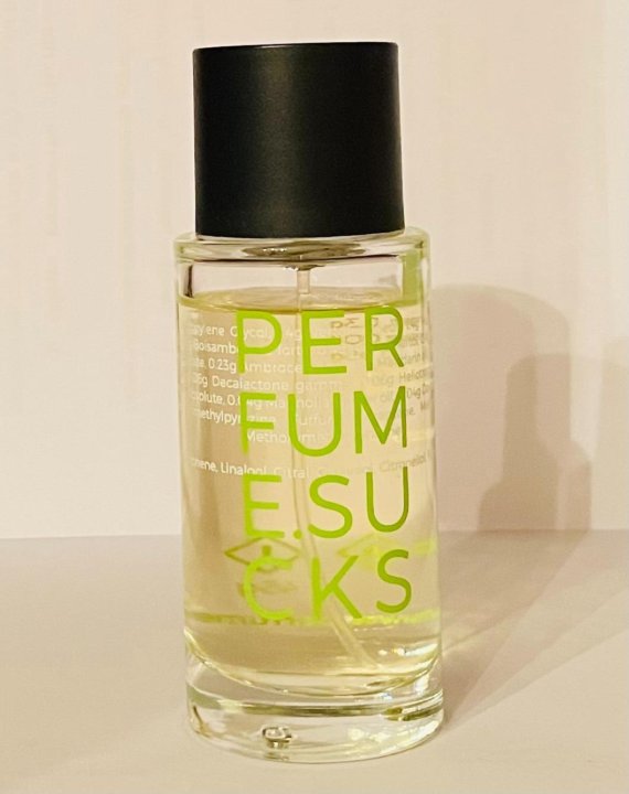 Sucks green. Parfum sucks Green. Essential Parfums Paris bois Imperial Refillable. Perfume sucks Green. Perfume.sucks Green 368c.