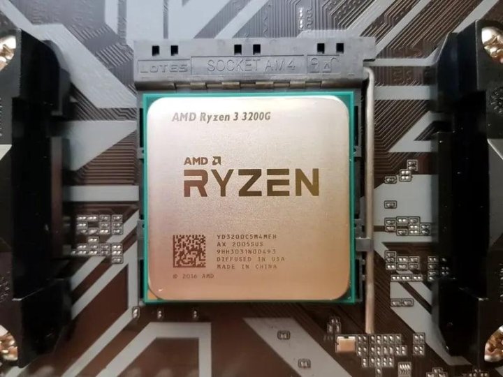 Процессор amd 3200g. AMD Ryzen 3 3200g OEM.