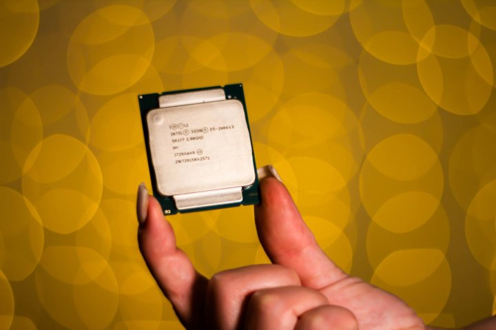 Xeon 2666v3