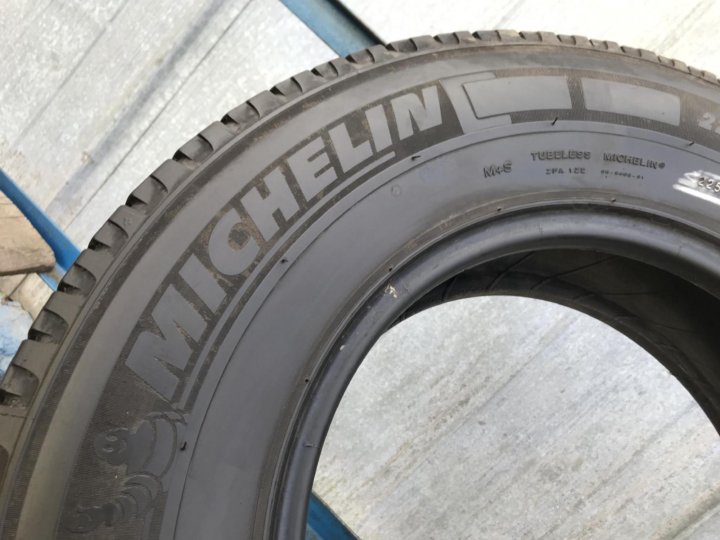 Шина мишлен 215 65 r16. Шины Michelin 215/65 r16. Шины Мишлен 16 225 75. Мишлен летняя резина 16. Резина Мишлен летняя 16 радиус.