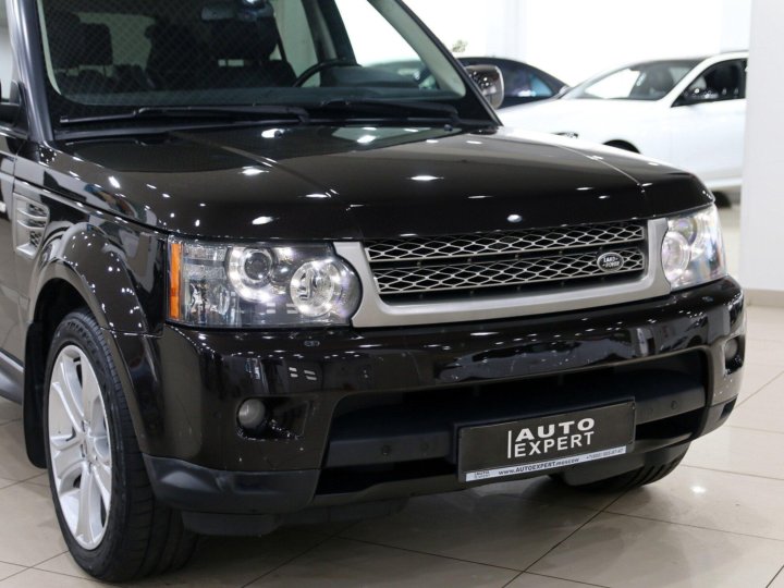 Land rover range rover sport 1 рестайлинг. Рендж ровер спорт белый 2012 год. Land rover sport 2012. Ленд ровер спорт 2012 год. Land rover range rover sport 2012.