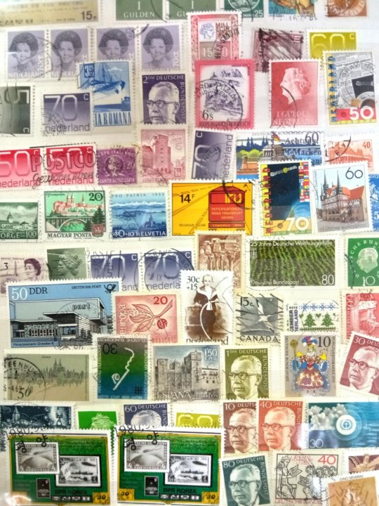 Коллекционер марок. Коллекционные марки. Хобби собирать марки. Коллекция марок. Хобби коллекционирование марок.