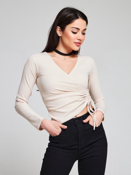 Лонгслив с веревками. Лонгслив с завязками. Лонгслив с завязками. Лонгслив с завязками по бокам. Лонгслив с завязками.