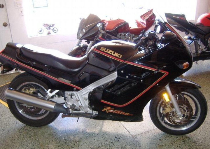 Suzuki GSX 1100 F Katana