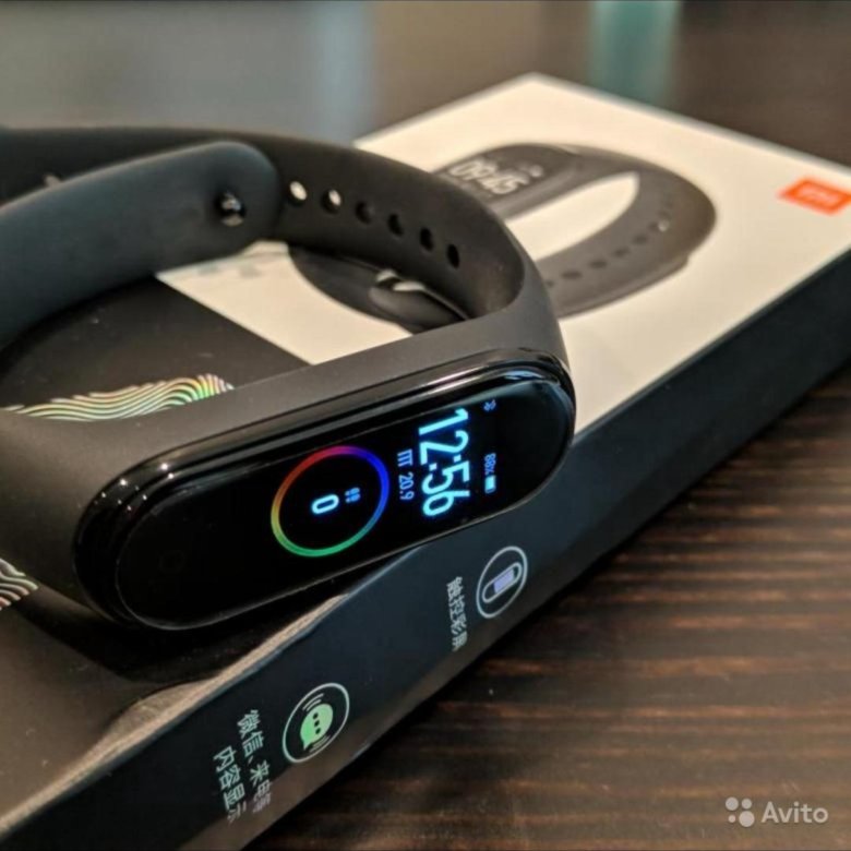 Ми бент 8. Сяоми ми бэнд 4. Браслет Xiaomi mi Band 4. Xiaomi mi Band 4 коробка. Часы хиаоми ми банд 4.