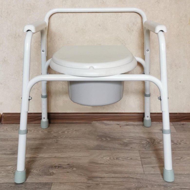 Кресло туалет fs810. Кресло туалет Армед широкий. Сборка кресла туалета Армед ФС 810. Приспособление для пересаживания инвалидов с кресла на унитаз. Стул водой что делать