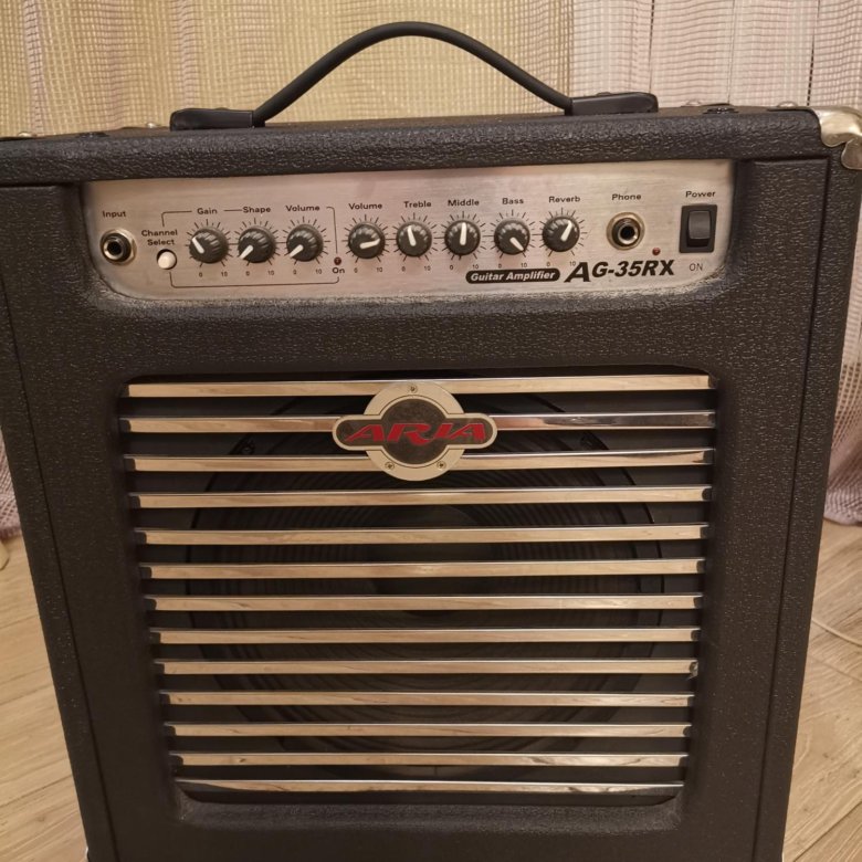 Rcf am 4000 amplifier