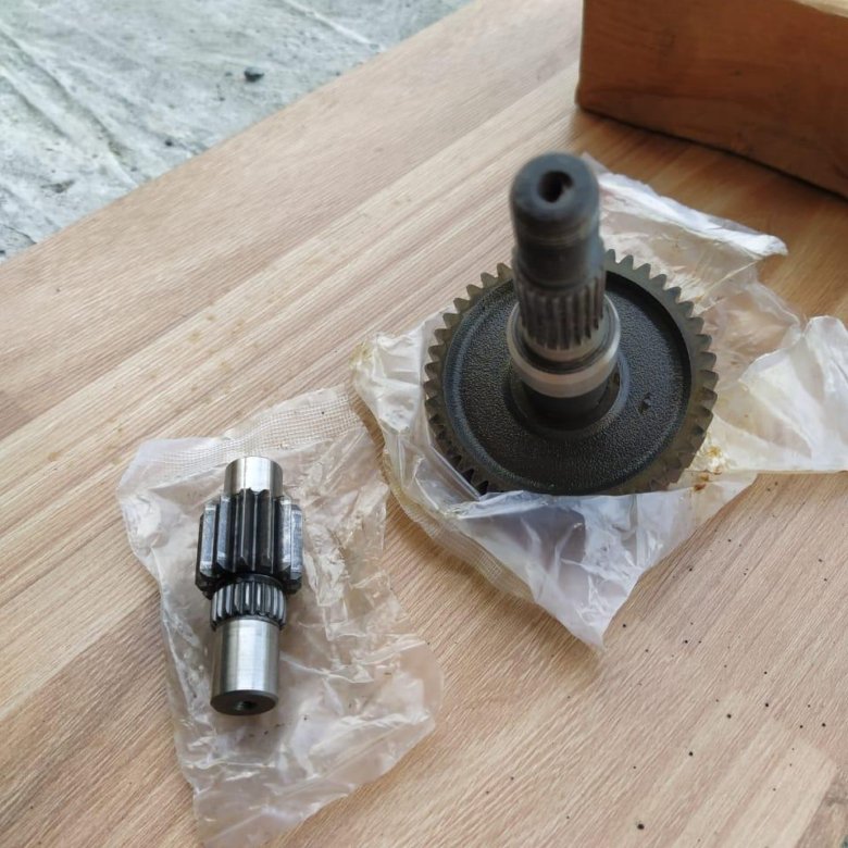 Редуктор хонда дио 35. Редуктор хонда дио 18. Шестерни редуктора хонда дио. Редуктор на дио 18 в сборе. Af18e редуктор.