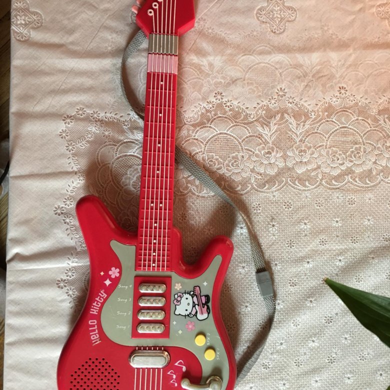 Детская электрогитара Hello Kitty – купить в Санкт-Петербурге, цена 400 ...