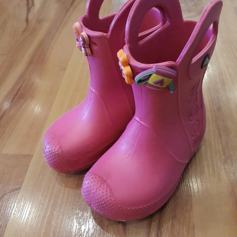 сапожки crocs – купить в Красноярске, цена 400 руб., дата размещения ...
