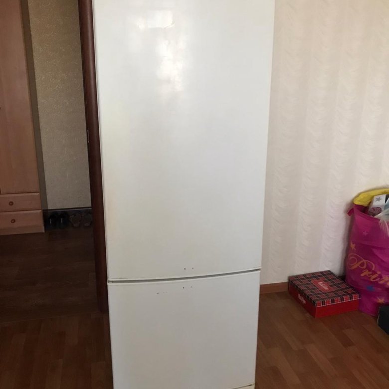 Холодильник – купить в Рязани, цена 5 500 руб., продано 16 октября 2020 ...