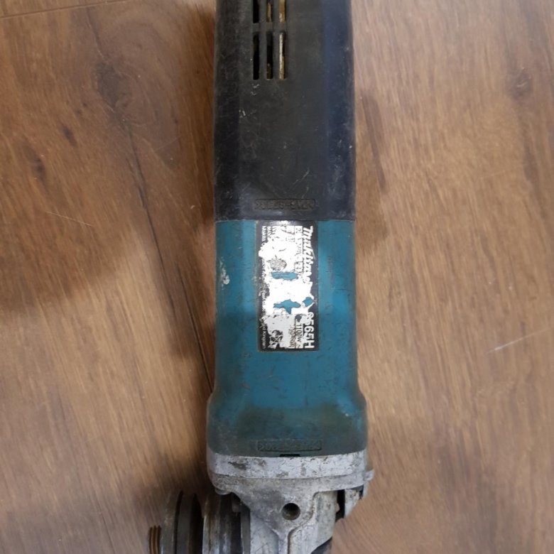 Болгарка Makita 9565H – купить в Москве, цена 2 500 руб., продано 16 ...