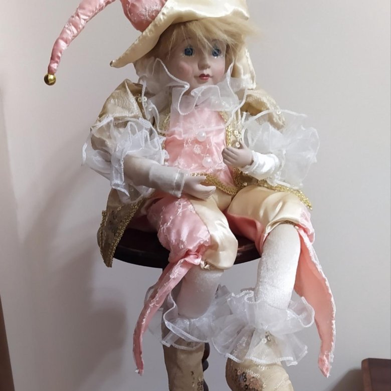 RK-488 Кукла подвесная «Шут с клубникой»