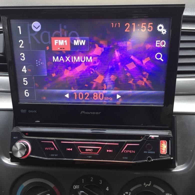 Дисплей пионер. Pioneer AVH-3100dvd. Магнитола Пионер с выдвижным экраном AVH 3100dvd. Pioneer AVH-3800dvd. Магнитола с монитором Pioneer AVH-3100dvd.