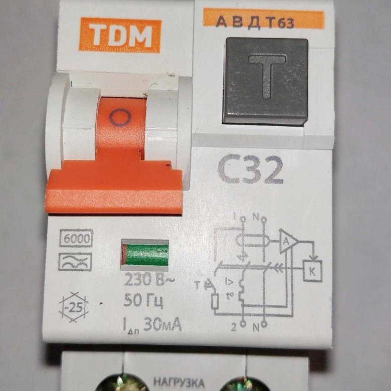 Дифференциальный автомат 32а. Дифавтомат 32а 30ма. TDM c32 автоматический выключатель с датчиком протечек. Автомат 32а. Автоматический выключатель 32а.