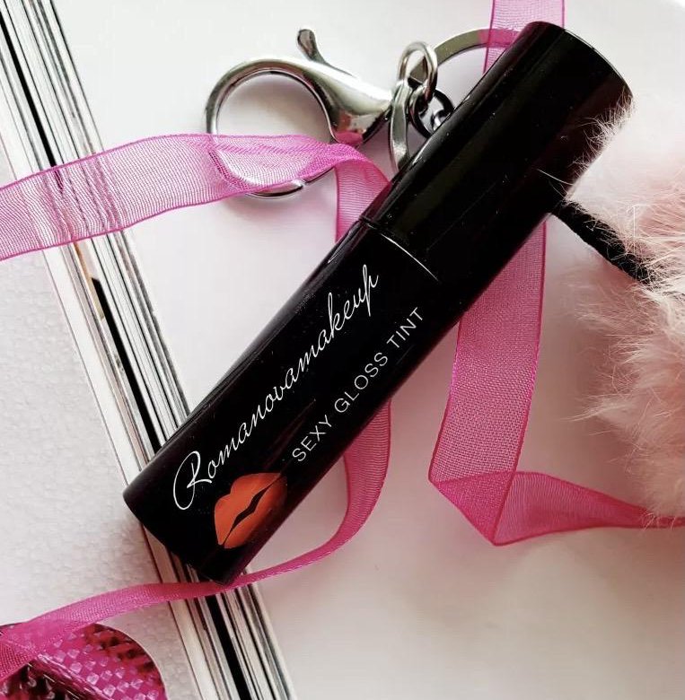 Romanovamakeup отзывы. Romanovamakeup блеск для губ flirty. Блеск-тинт для губ Romanovamakeup sexy Gloss. Romanovamakeup блеск для губ sexy. Блеск rude flirty.