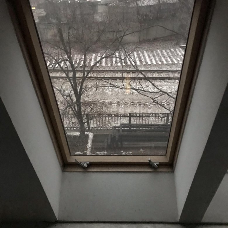 Мансардные окна Fakro б/у – купить в Москве, цена 22 000 руб., дата ...